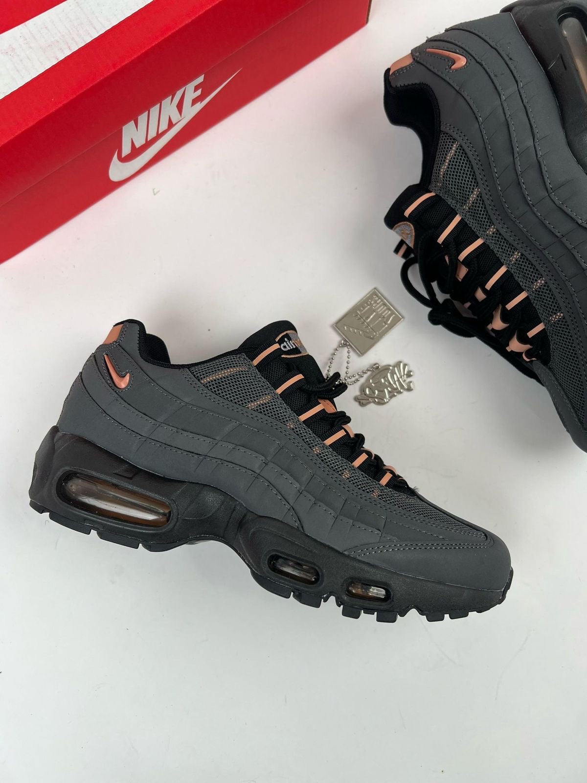 SYNA X Nike Air Max 95