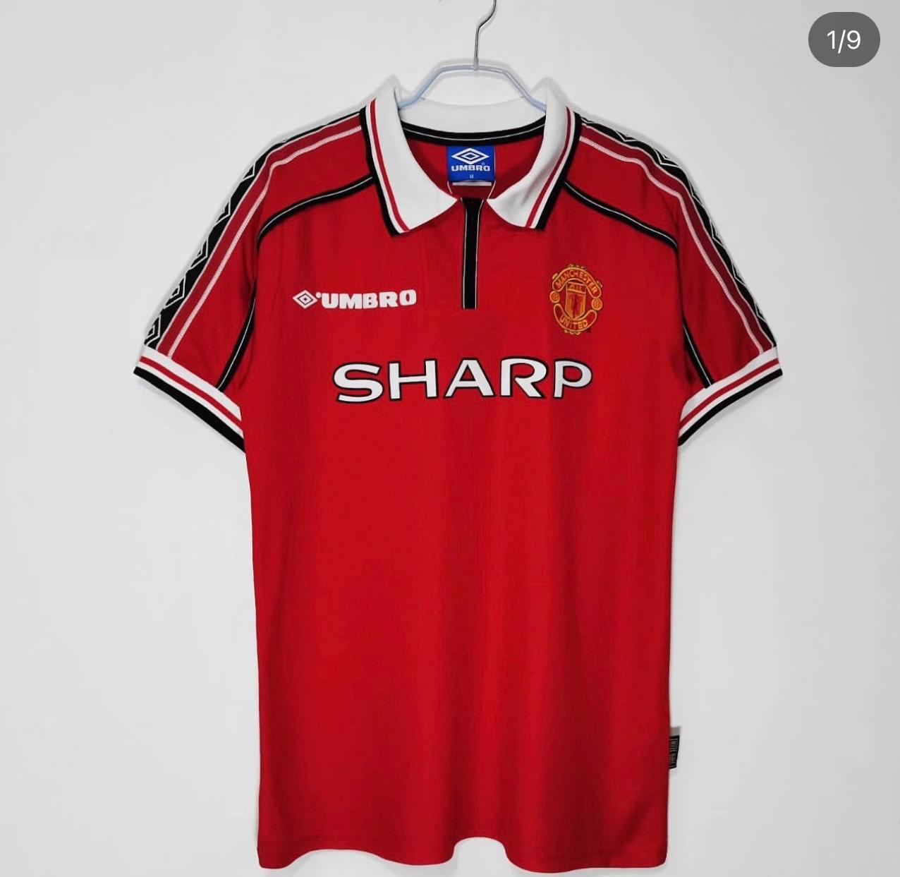 Manchester United Classic Football Shirt - AWAY