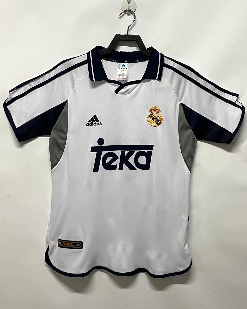 Real Madrid Classic Football Shirt - HOME